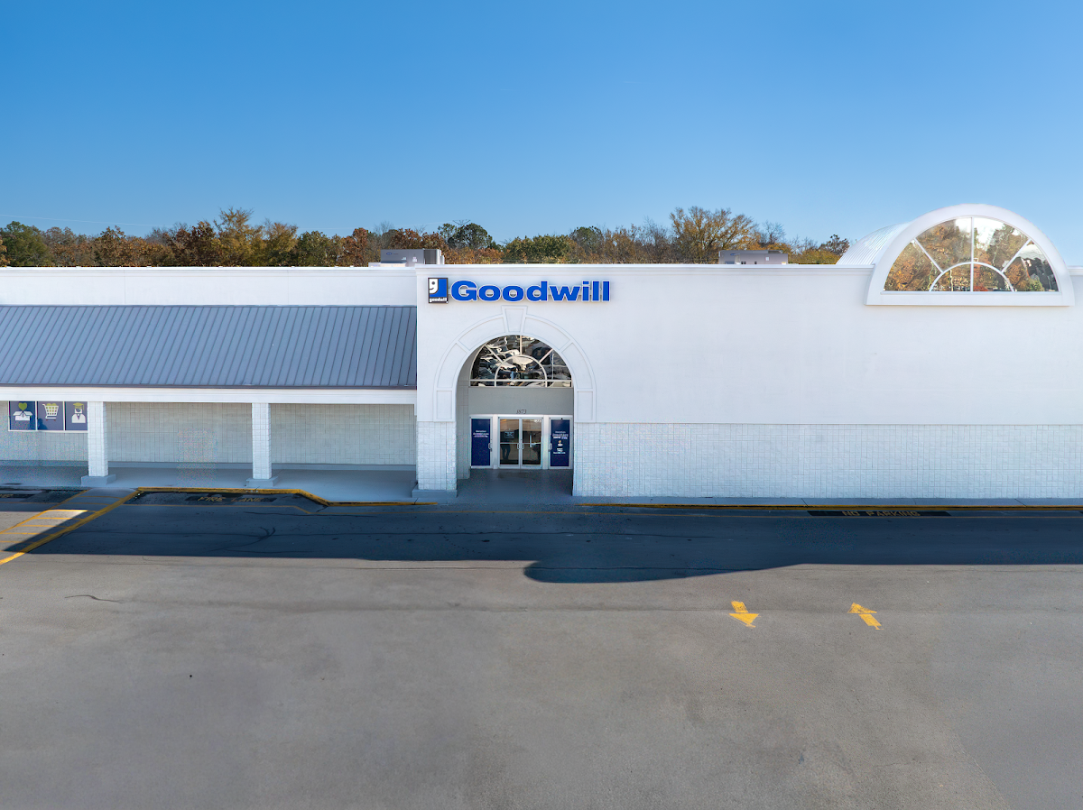 Goodwill Store Fort Oglethorpe Battlefield Pkwy in Fort Oglethorpe