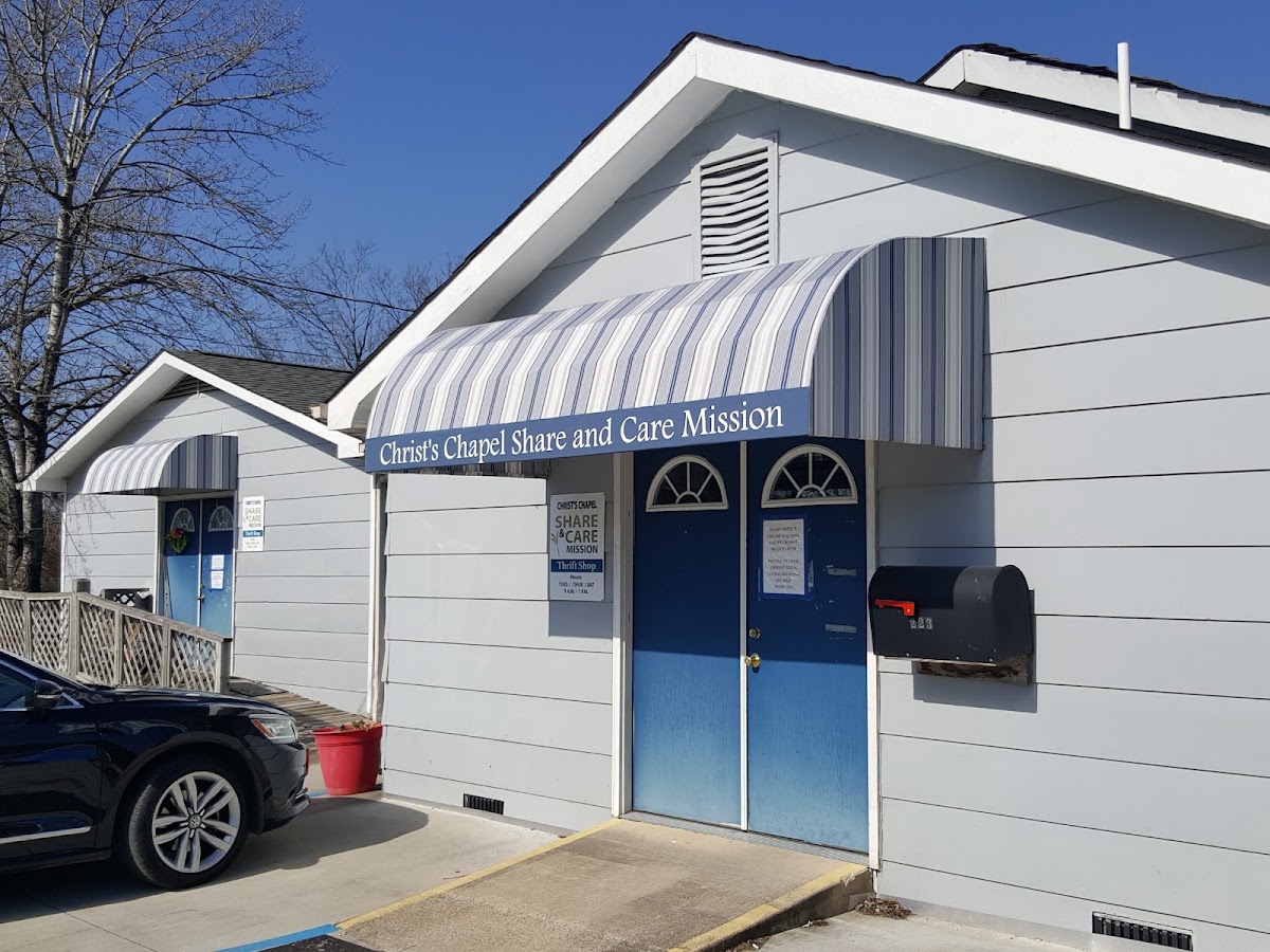 Christ's Chapel Share and Care Mission - Thrift Store in Ringgold