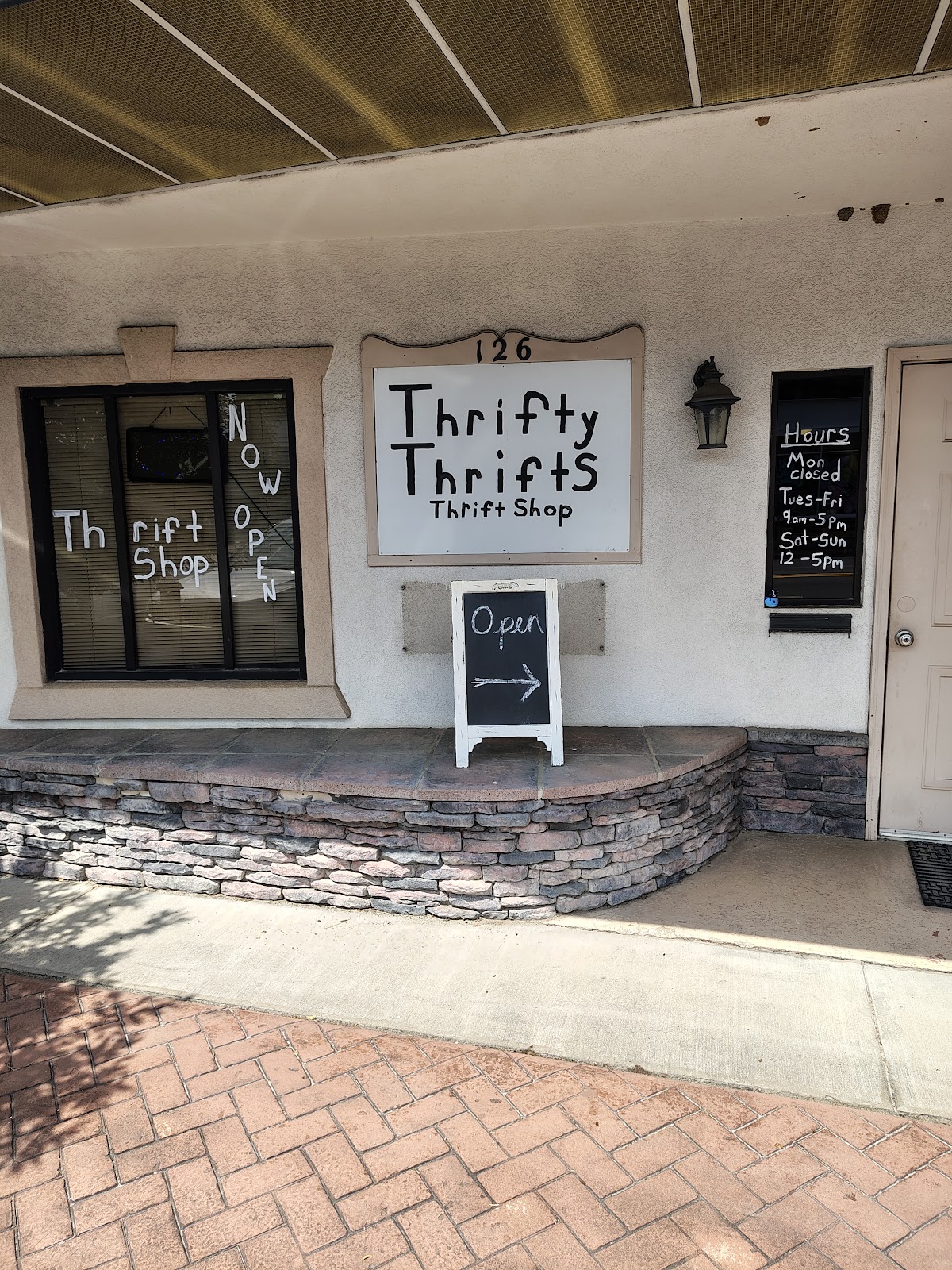 Thrifty Thrifts in Adel