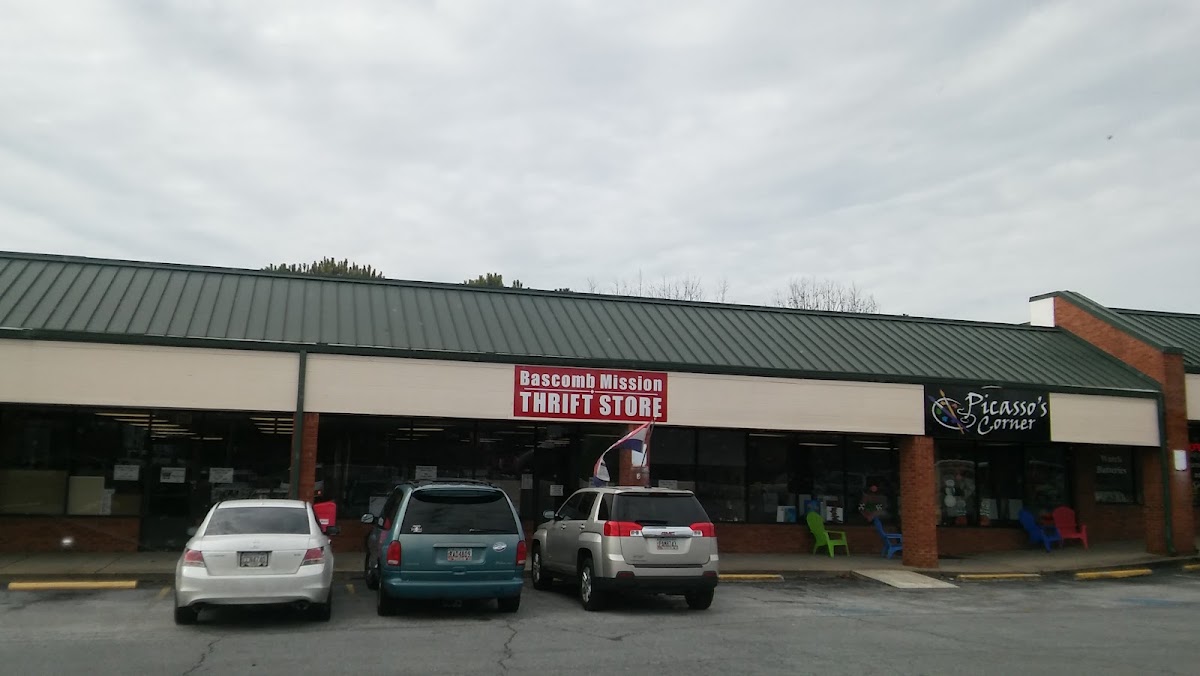 Bascomb Mission Thrift Store in Woodstock