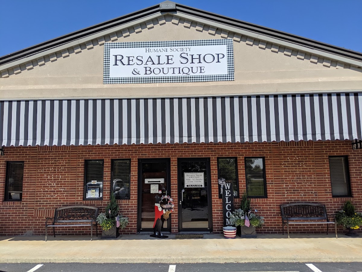 Humane Society Resale Shop & Boutique in Dawsonville