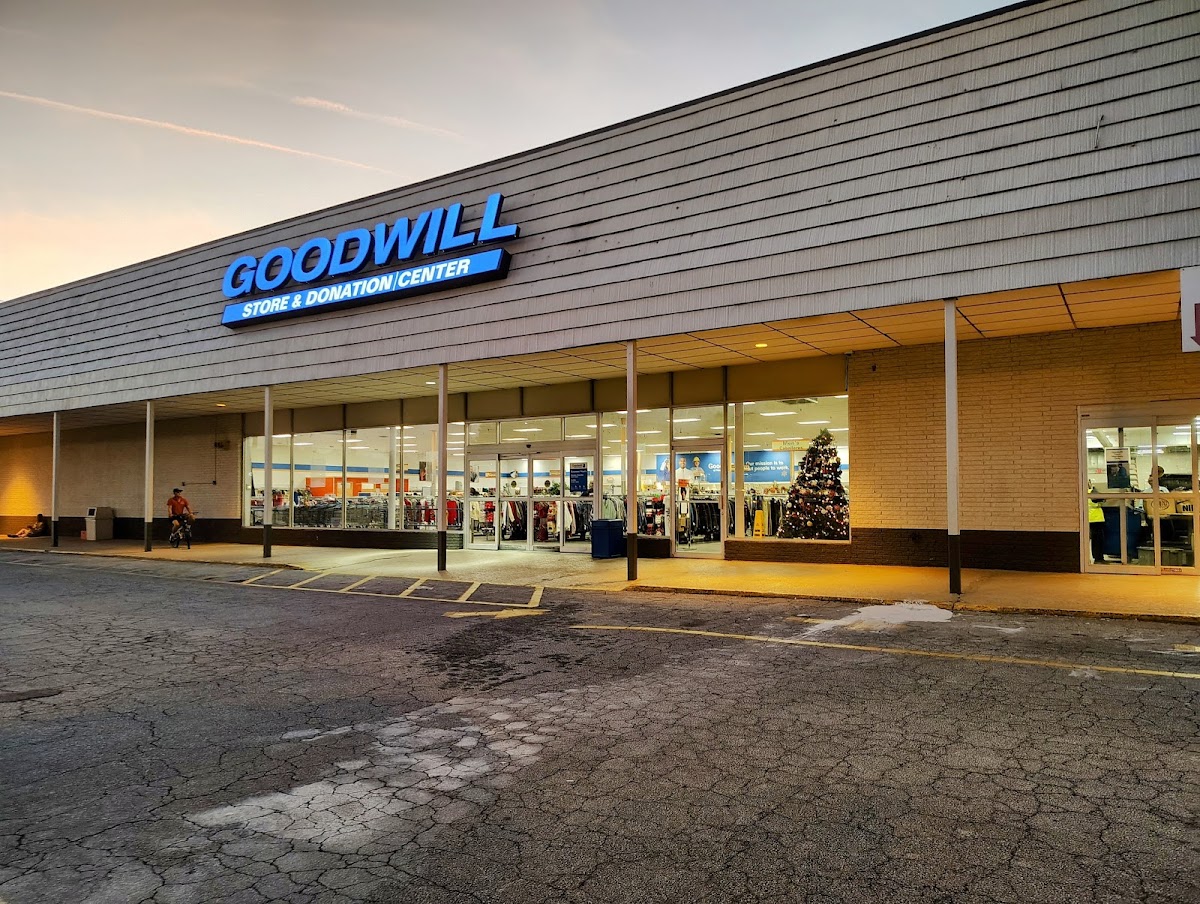 Furkids Thrift Store - Lawrenceville, GA in Lawrenceville