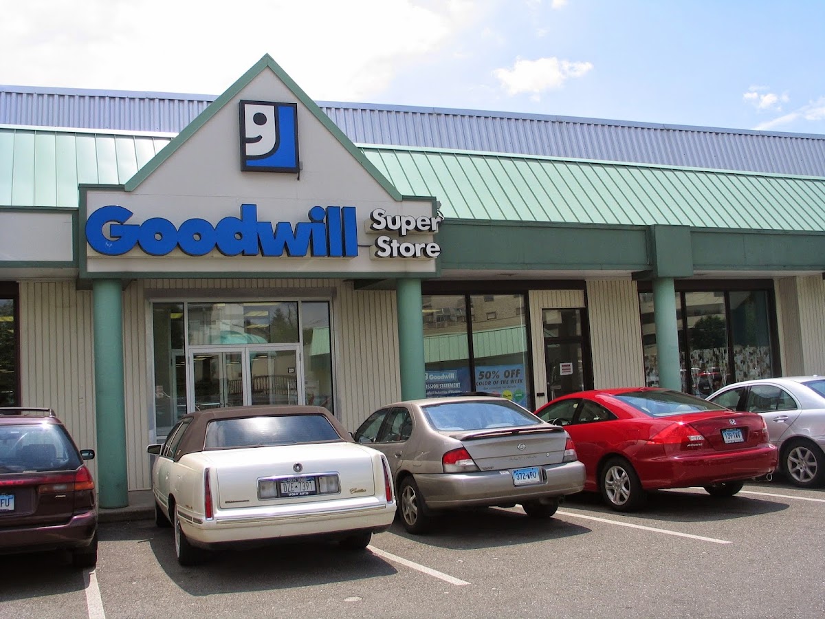 Goodwill Norwalk Store & Donation Station in Norwalk