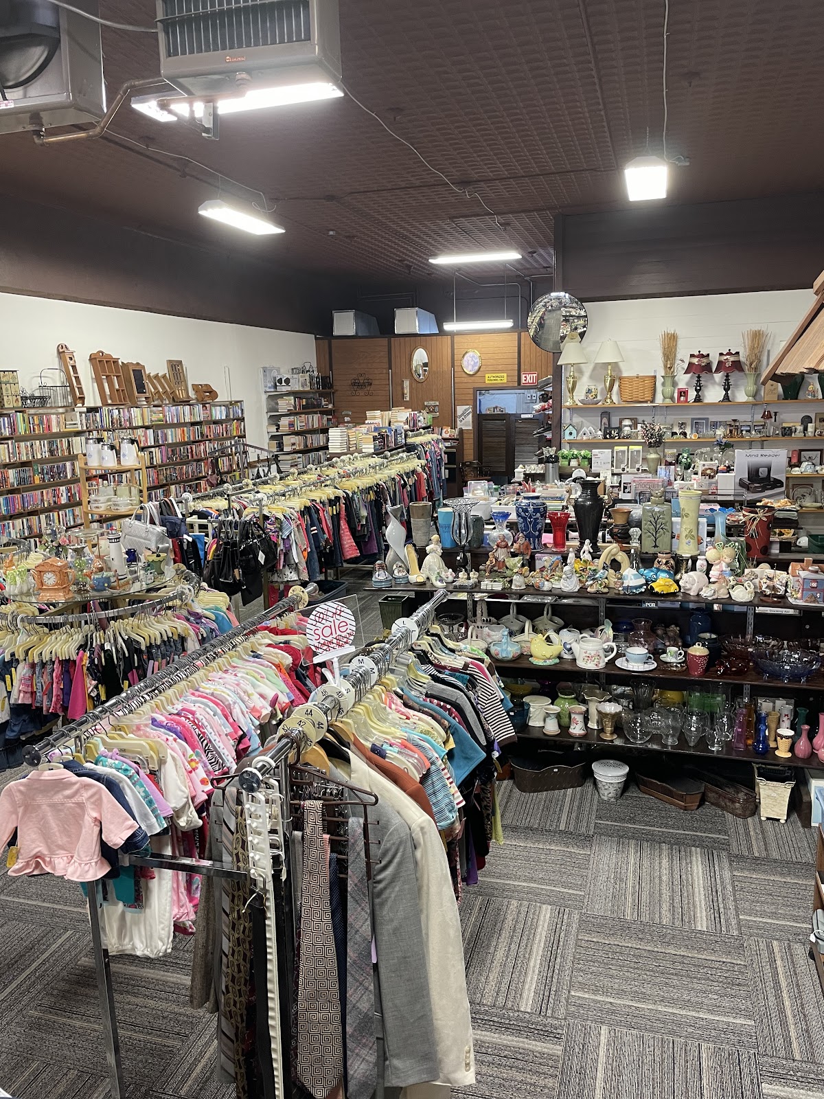 Repeat Boutique- Nearly New Shop in Fort Morgan