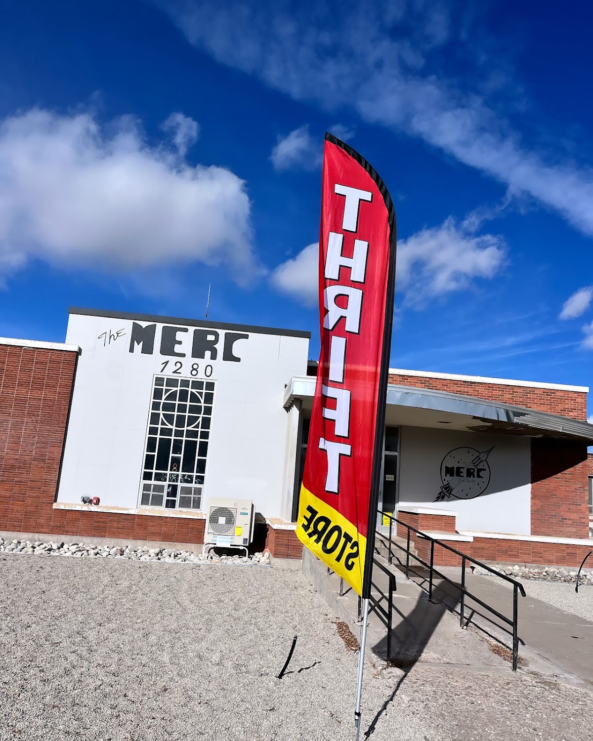 Gently Loved Thrift Store in Del Norte