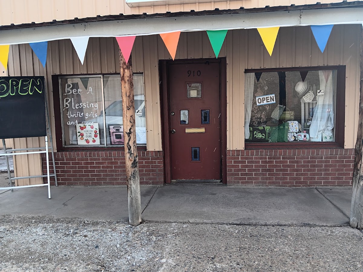 Bee a blessing thrifts,gifts,and more in Monte Vista