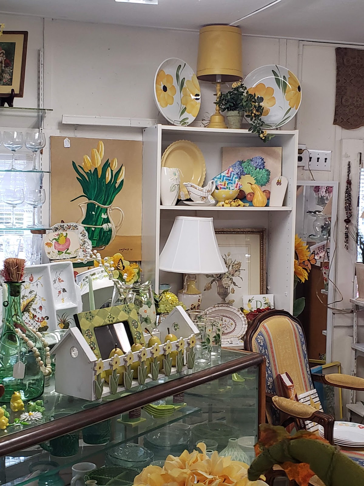 Rainbow's End Thrift Shop in Osterville